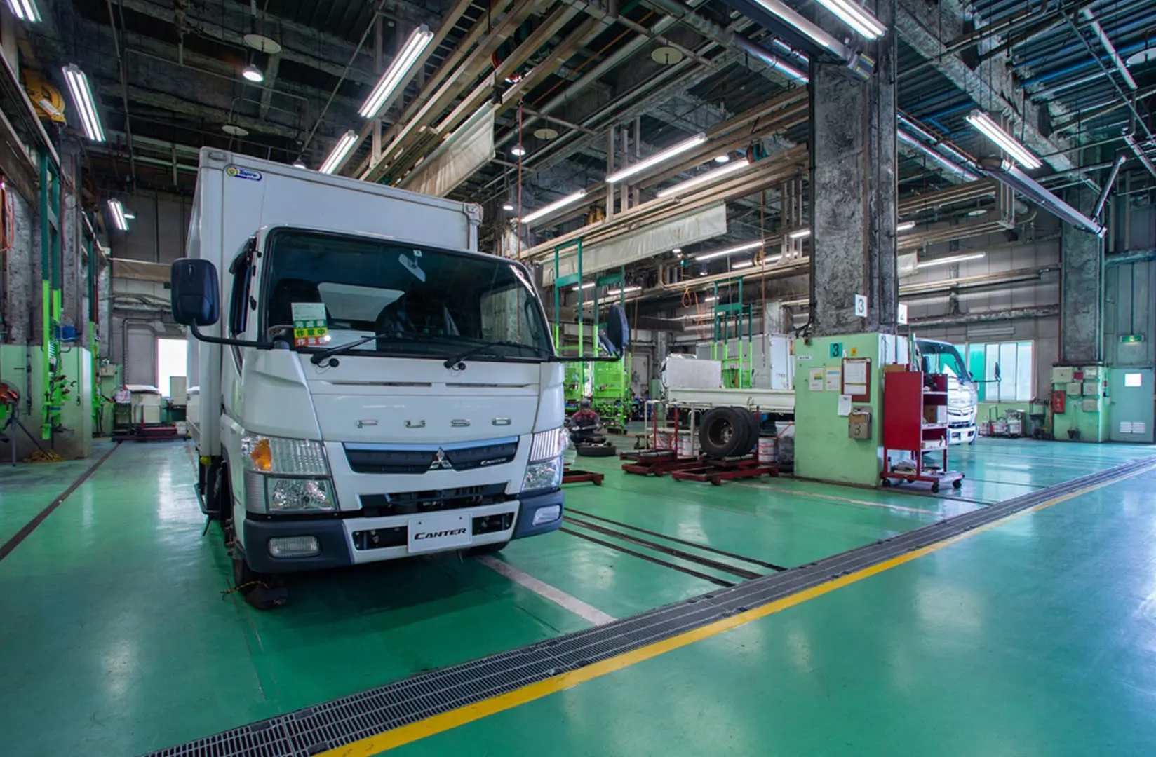 Repuestos originales para camiones de carga FUSO en Paraguay, talleres oficiales