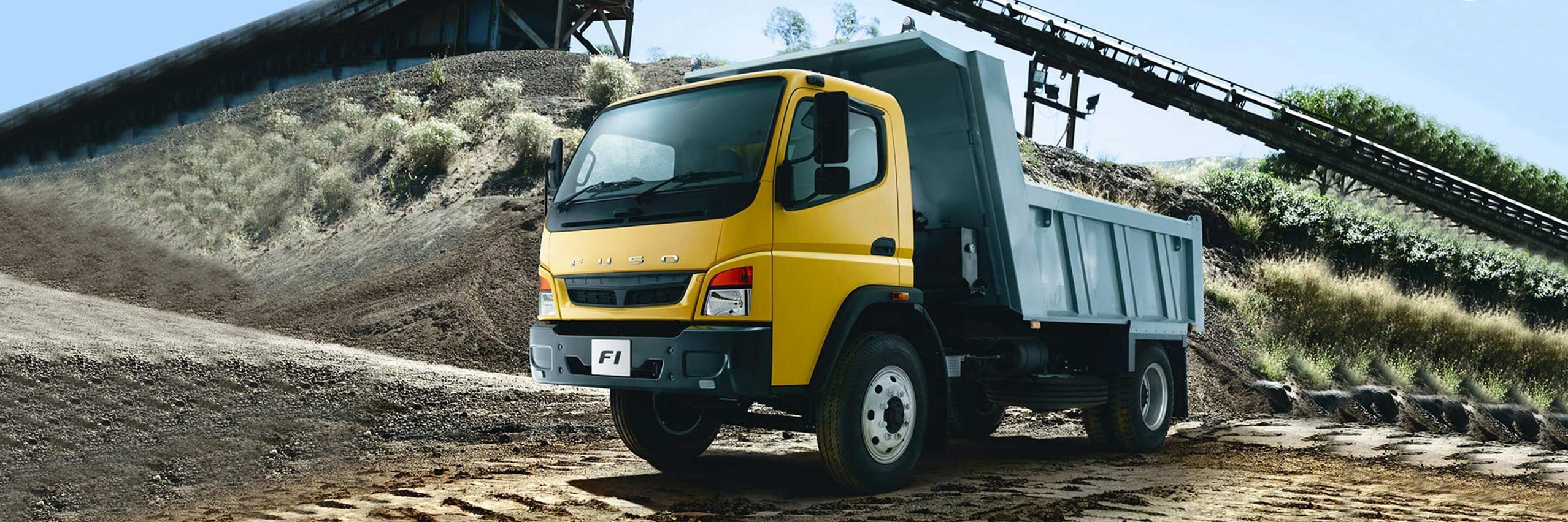 Los camiones de carga media FI de FUSO ofrecen soluciones para empresas de construccion
