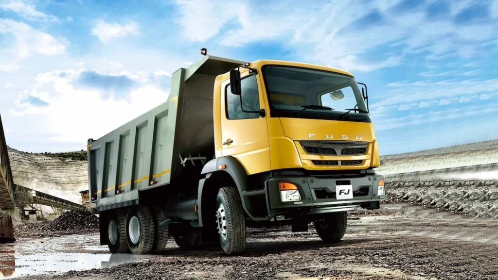 Camiones pesados de construccion en Paraguay, los modernos FUSO FJ
